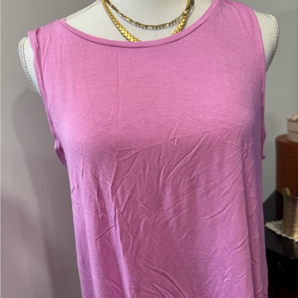 OLD NAVY PINK TANK TOP - Picture 2 of 6